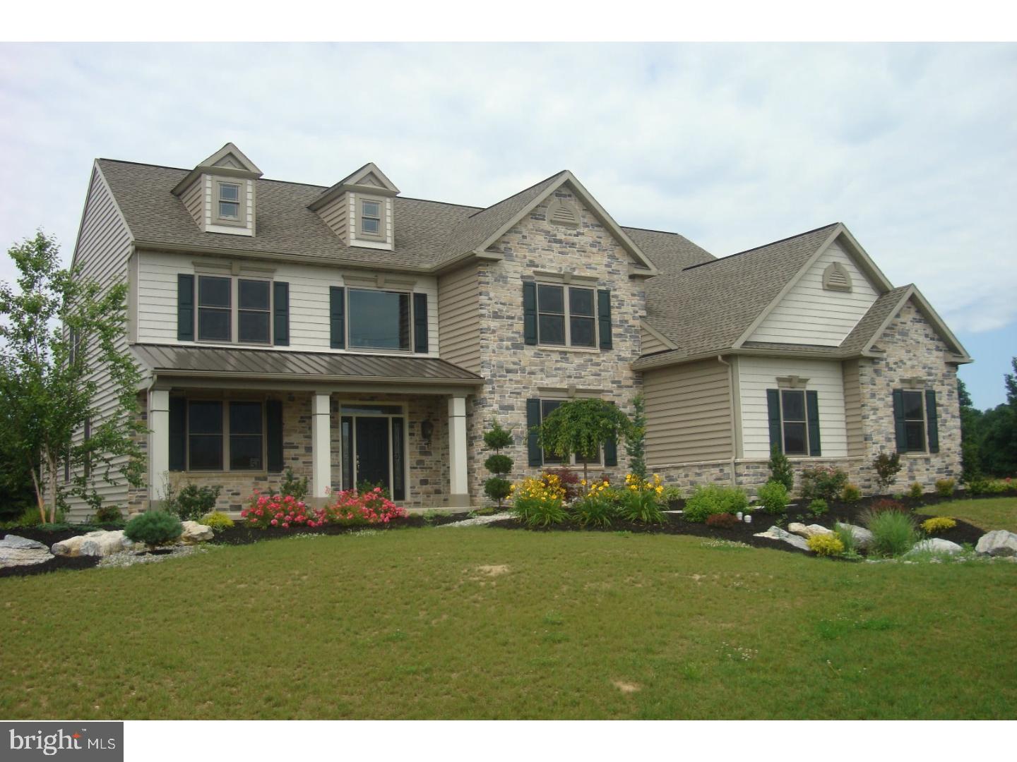 GREEN VALLEY CROSS - Residential