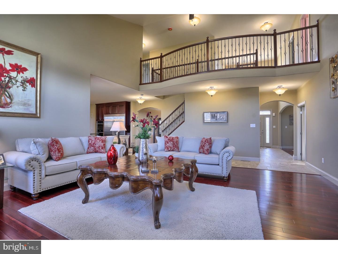 GREEN VALLEY CROSS - Residential