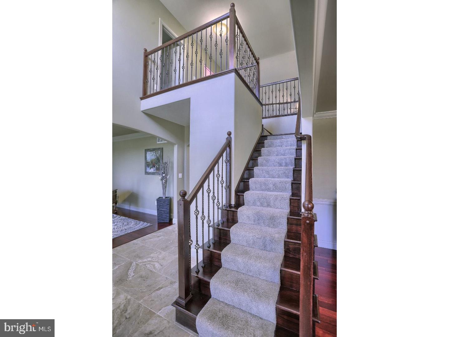 GREEN VALLEY CROSS - Residential