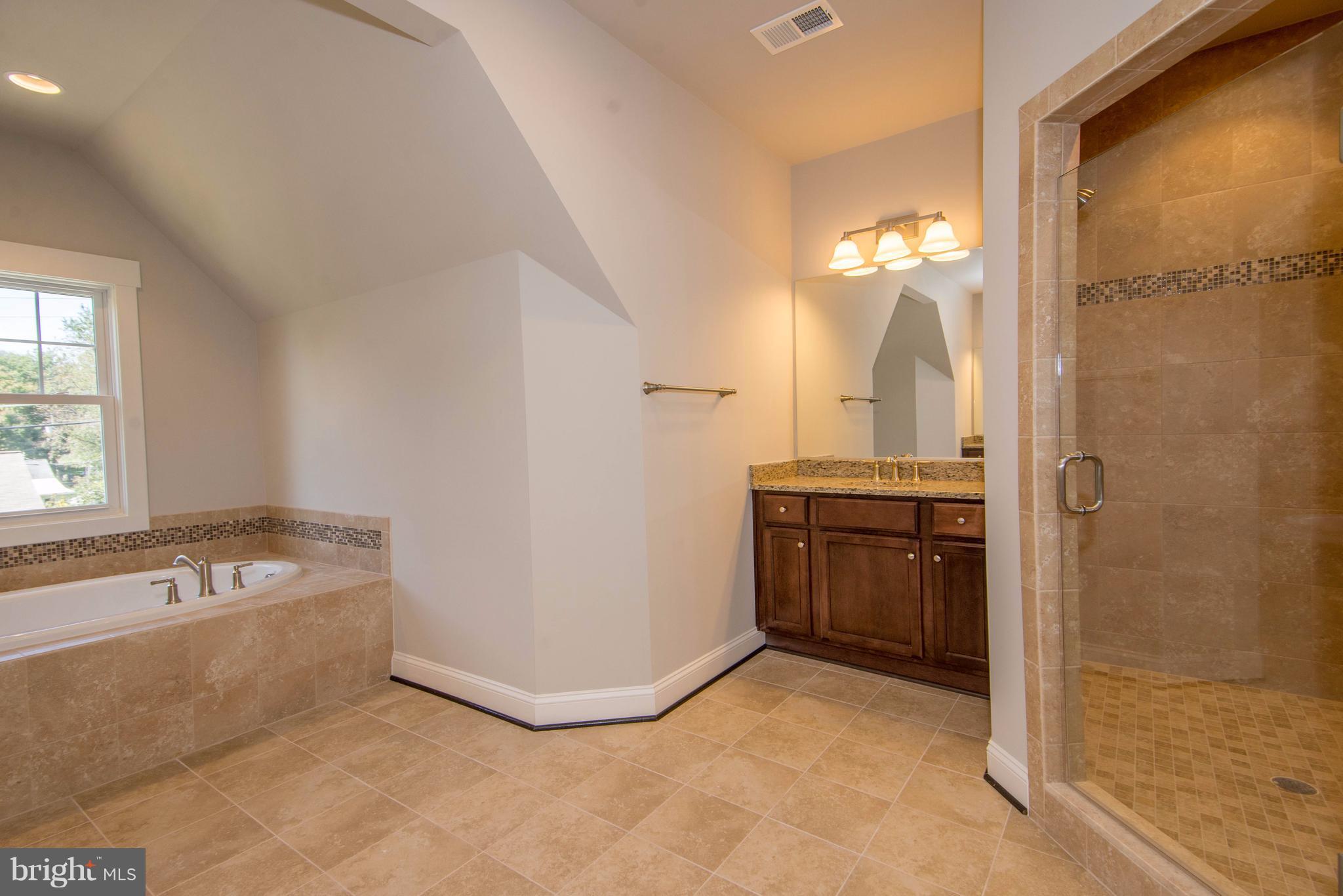 PIMMIT VIEW - Residential Lease