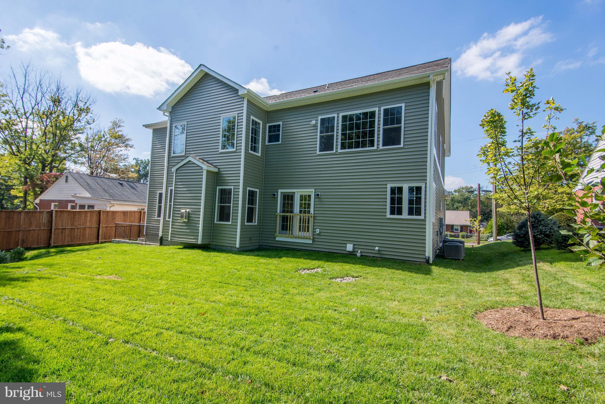 PIMMIT VIEW - Residential Lease