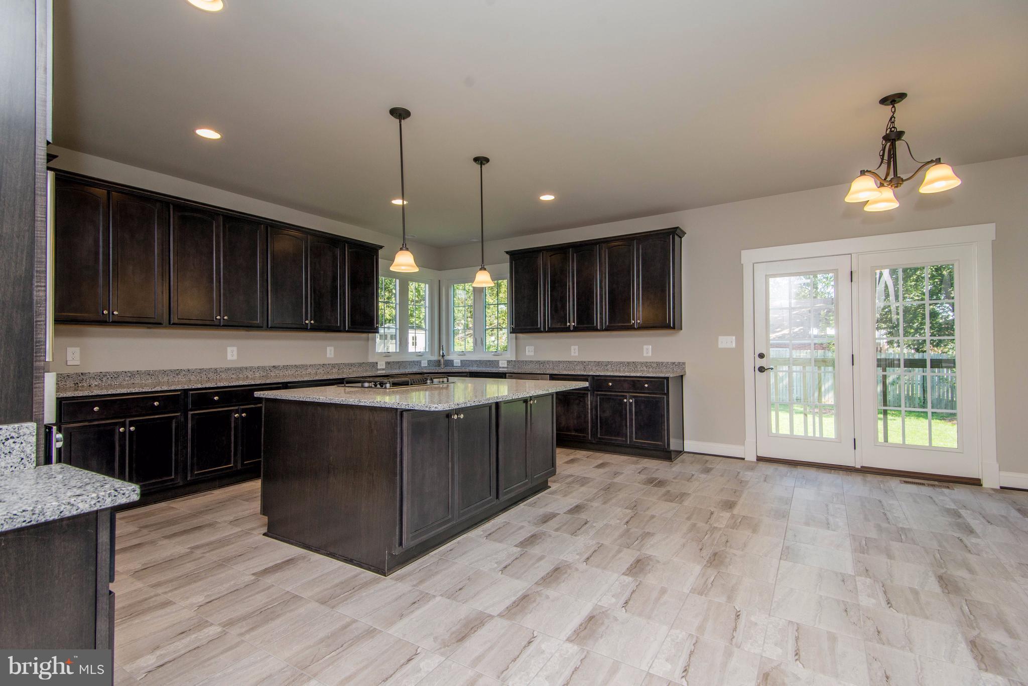 PIMMIT VIEW - Residential Lease