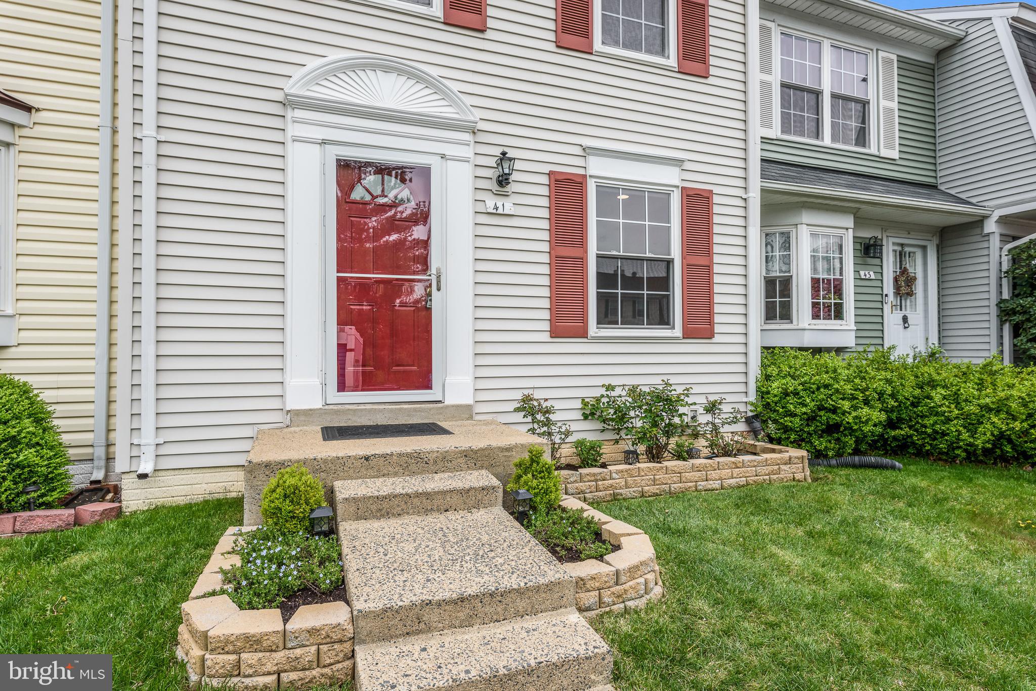 COUNTRYSIDE - Residential