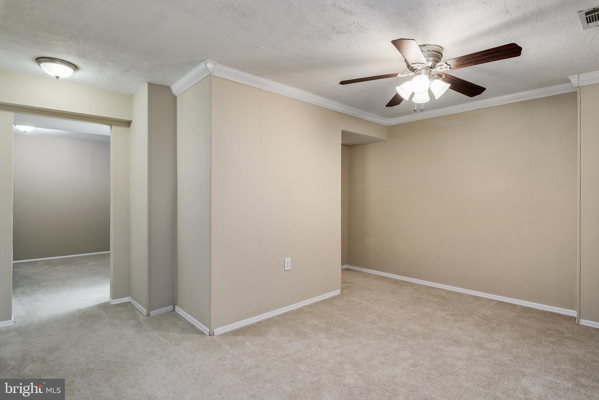 COUNTRYSIDE - Residential