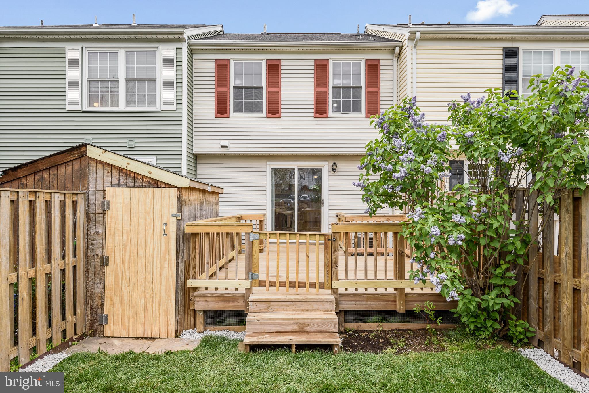 COUNTRYSIDE - Residential