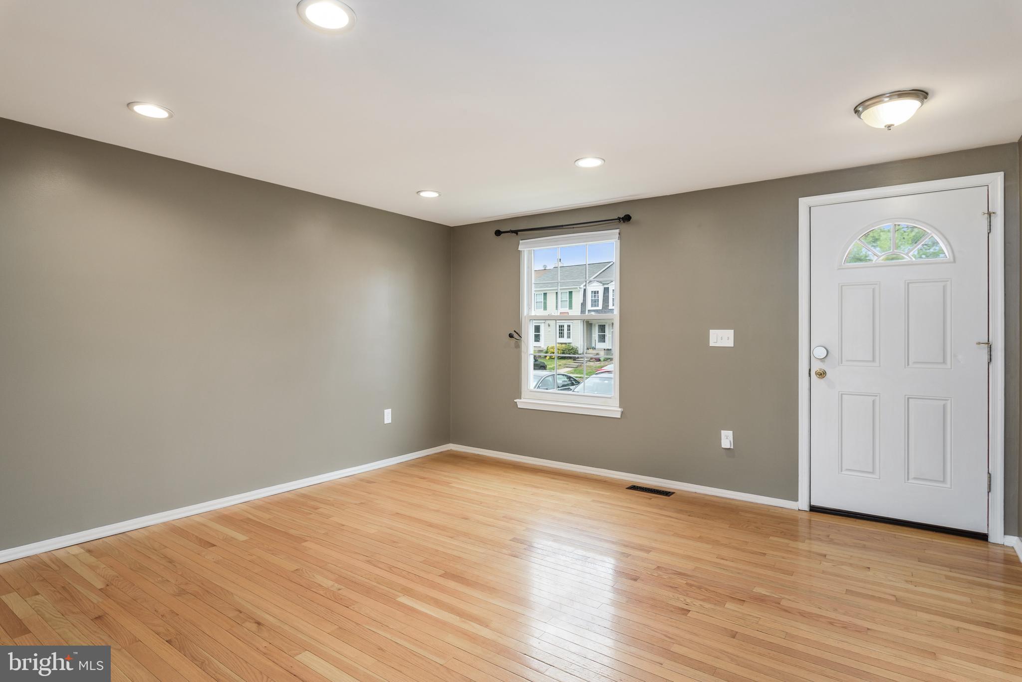 COUNTRYSIDE - Residential