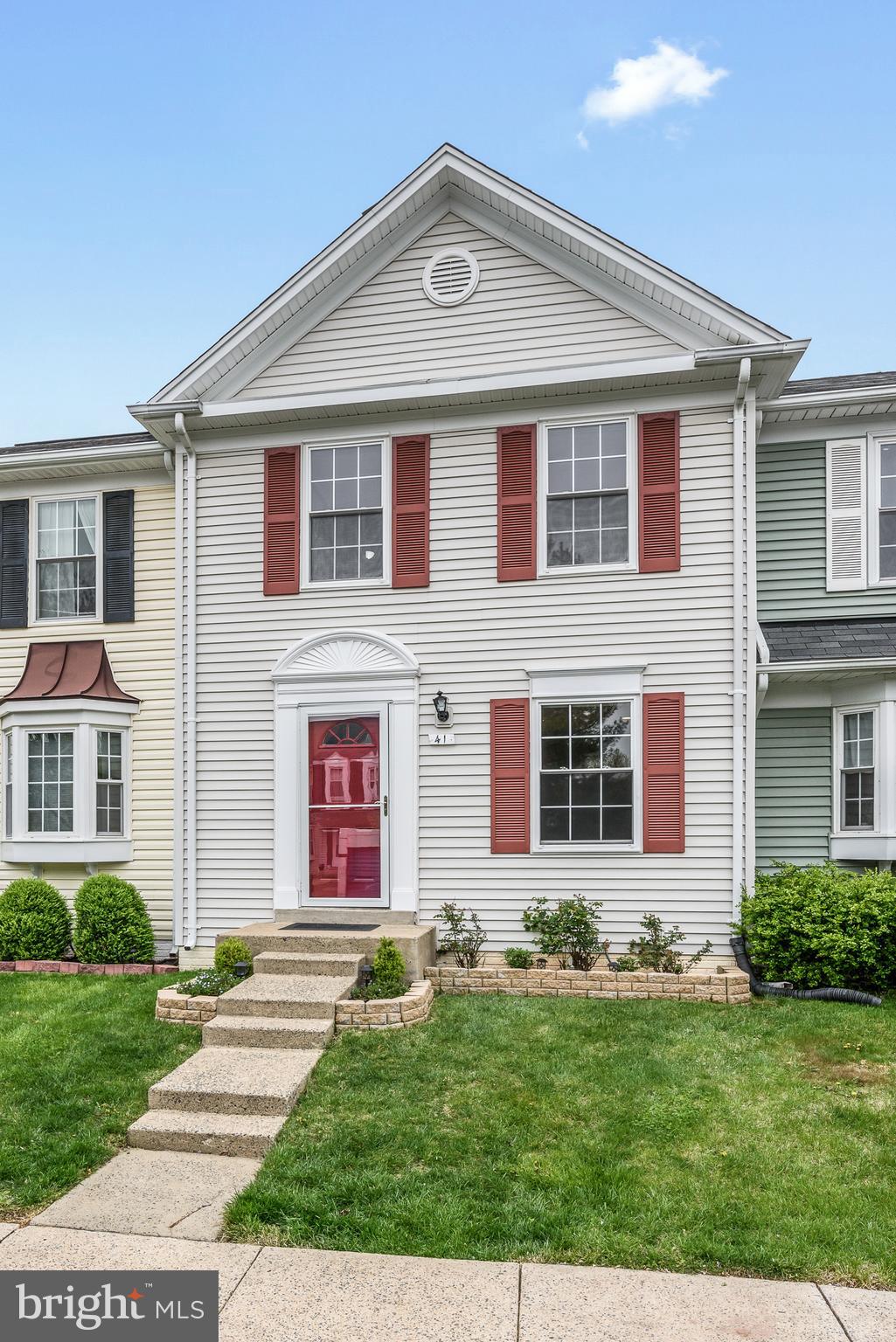 COUNTRYSIDE - Residential