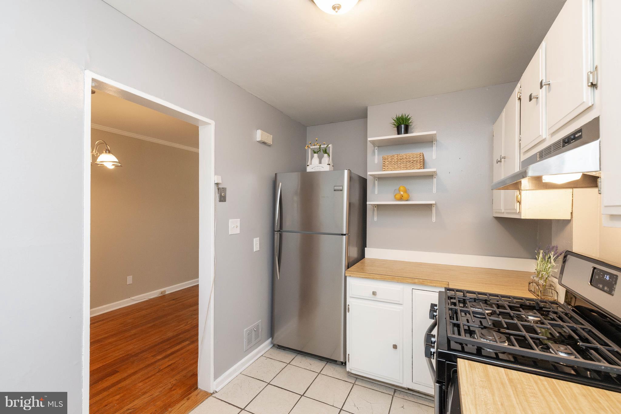 LAUREL GARDENS - Residential