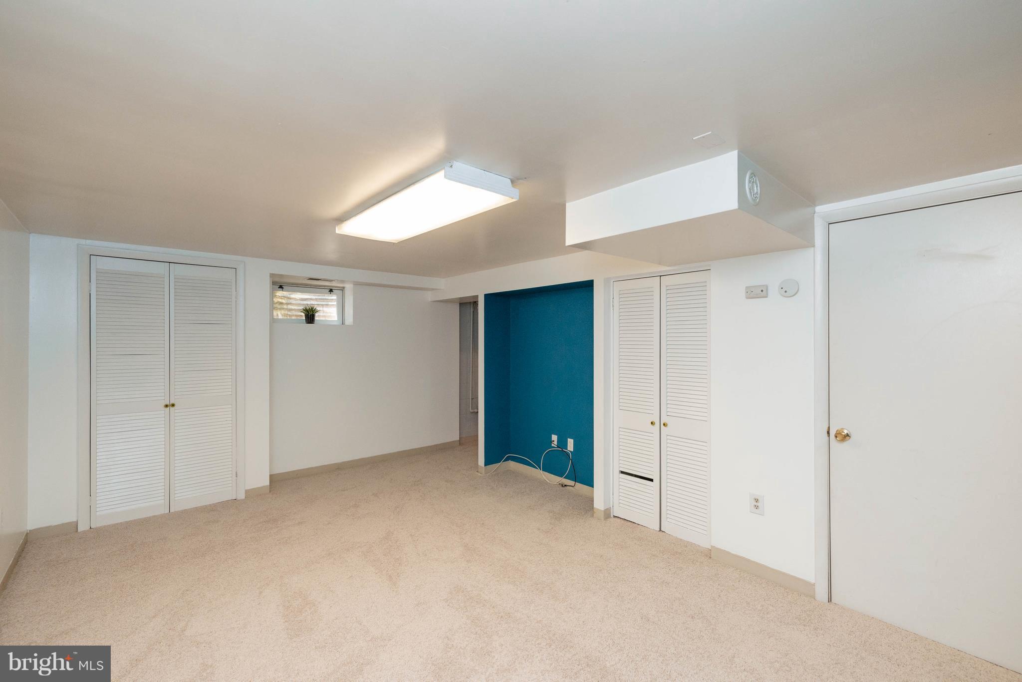 LAUREL GARDENS - Residential