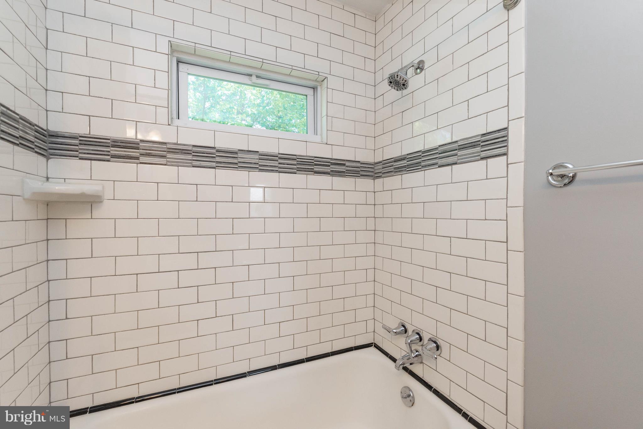 LAUREL GARDENS - Residential