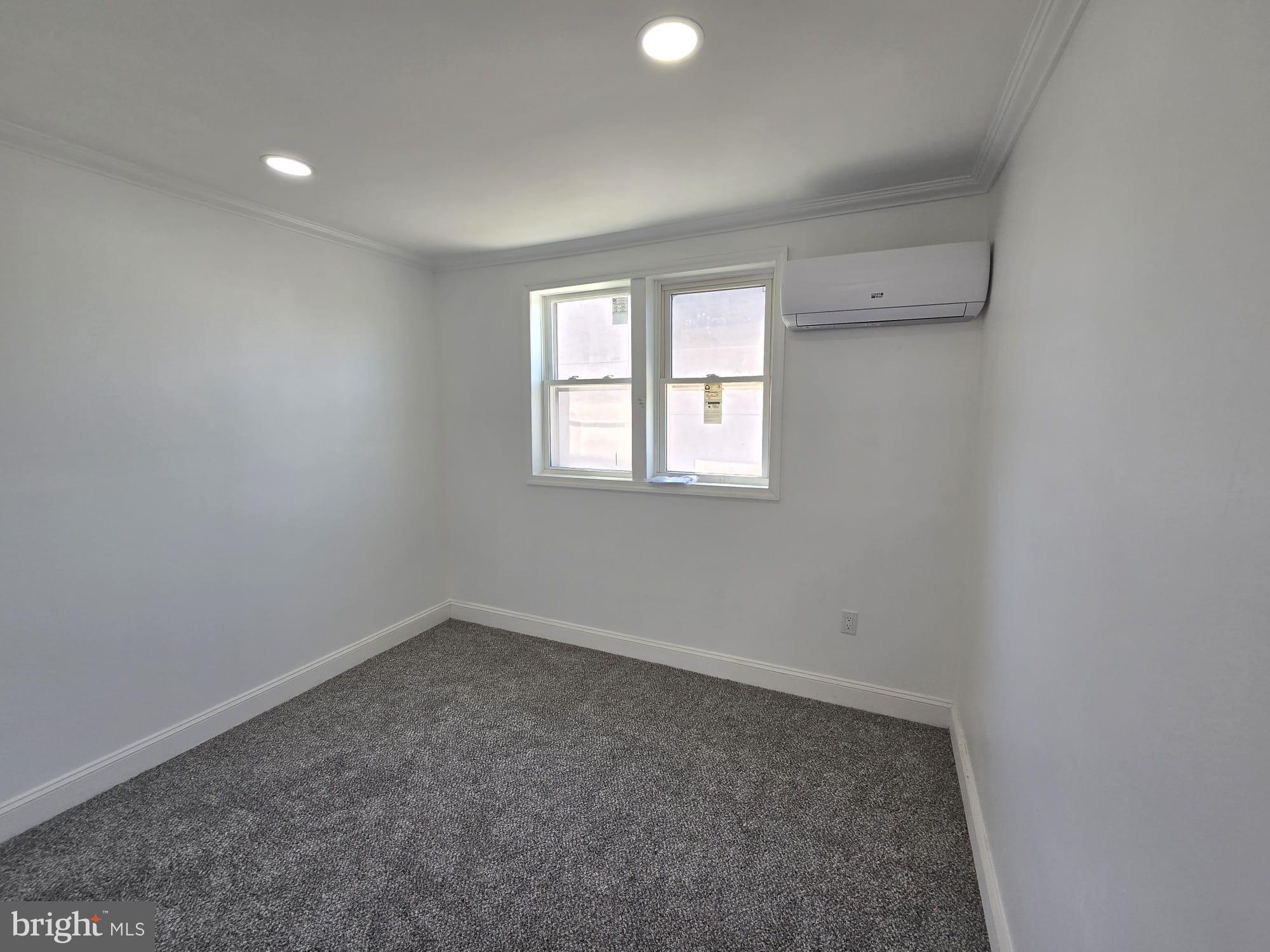 WEST OAK LANE - Residential