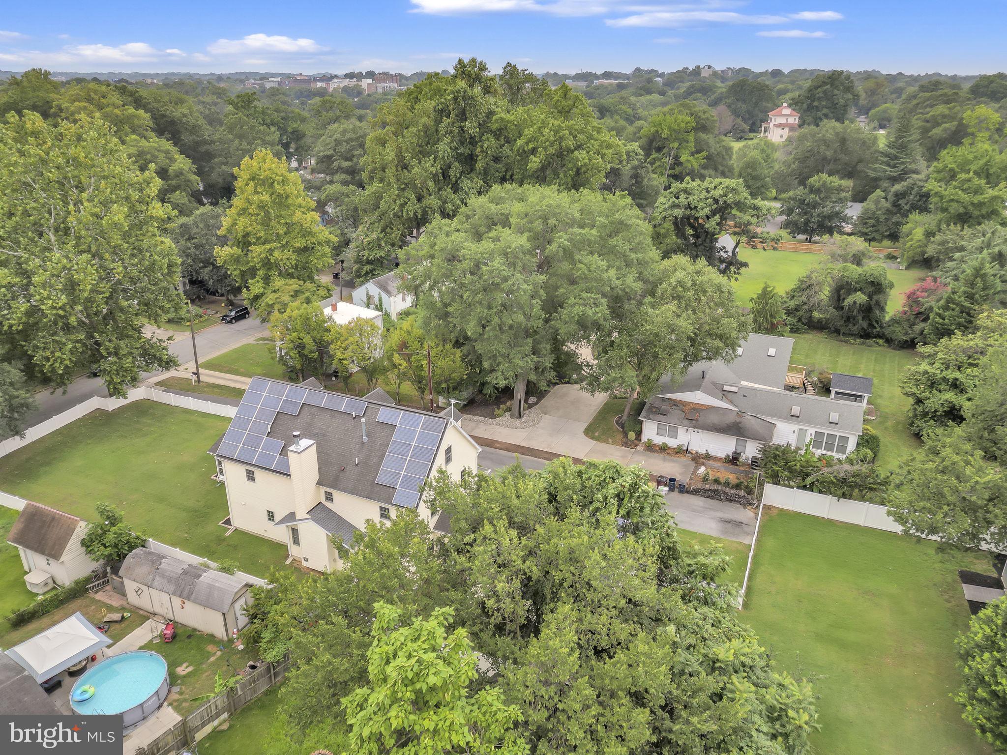 RIVERDALE PARK - Residential