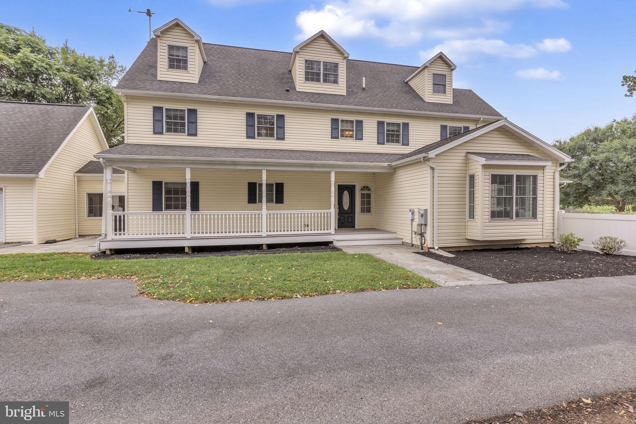 RIVERDALE PARK - Residential