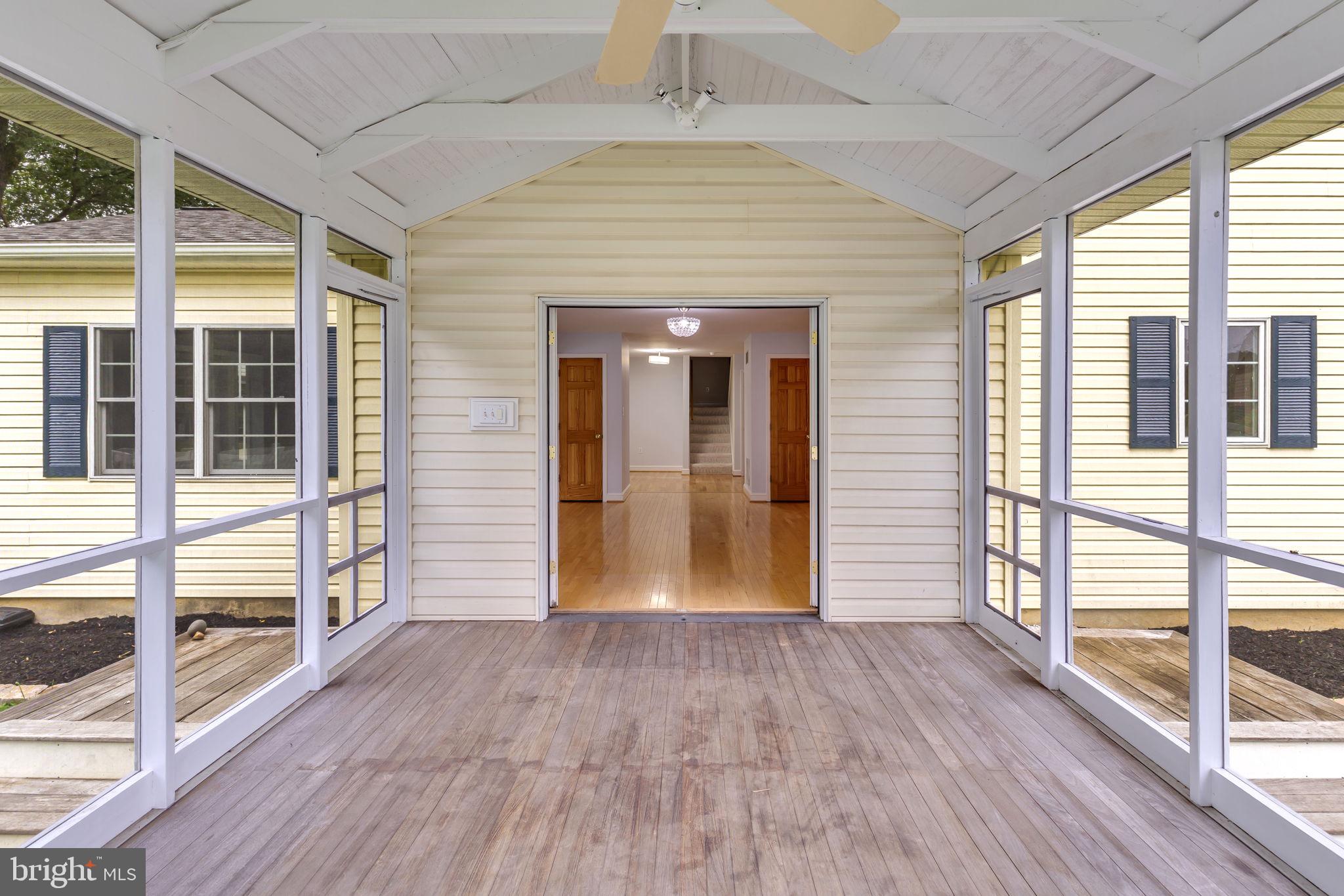 RIVERDALE PARK - Residential