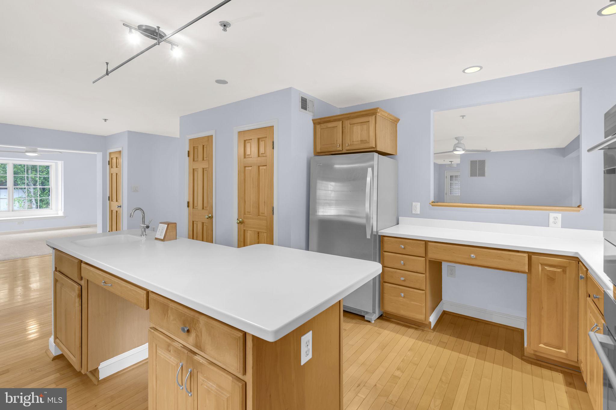 RIVERDALE PARK - Residential