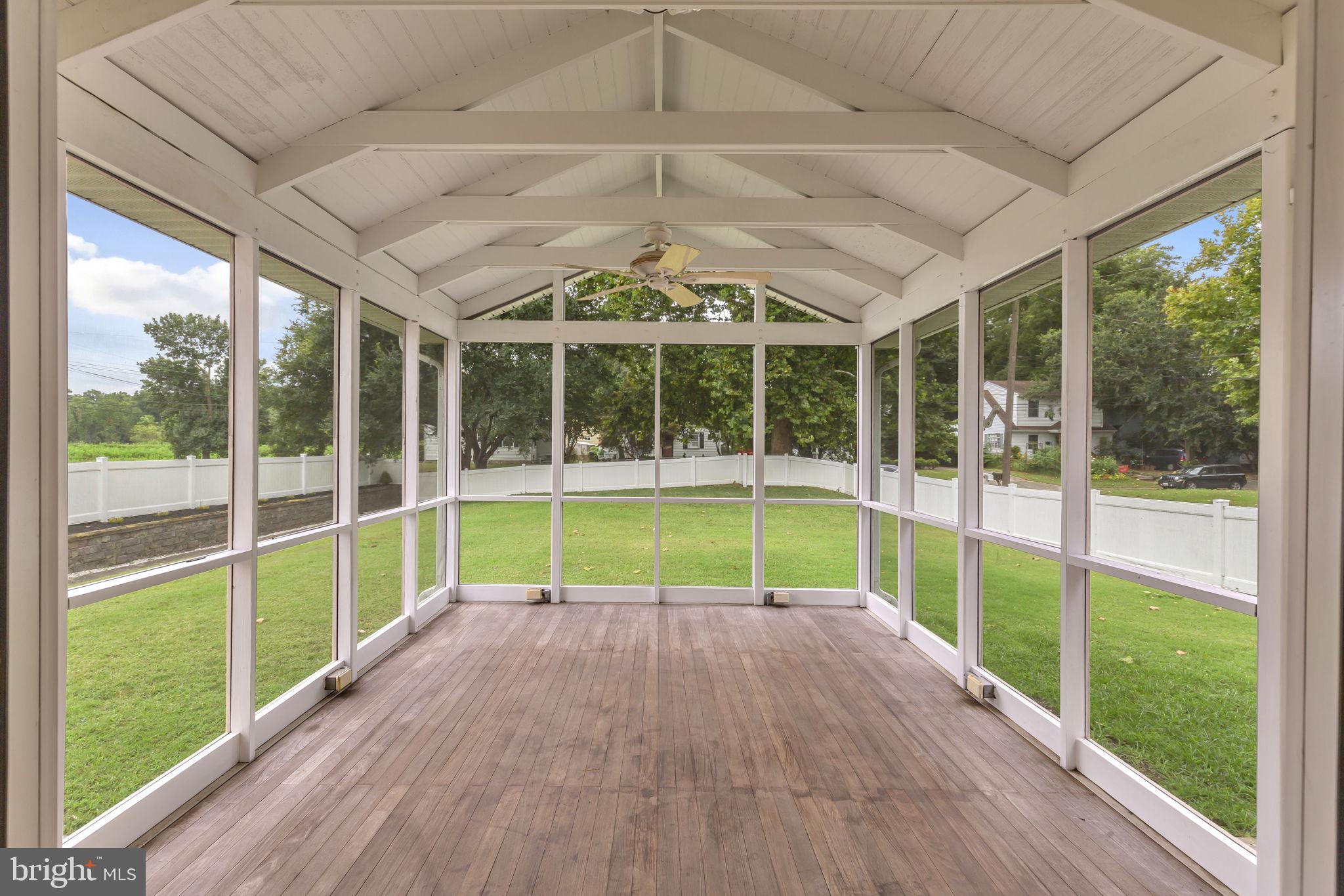 RIVERDALE PARK - Residential