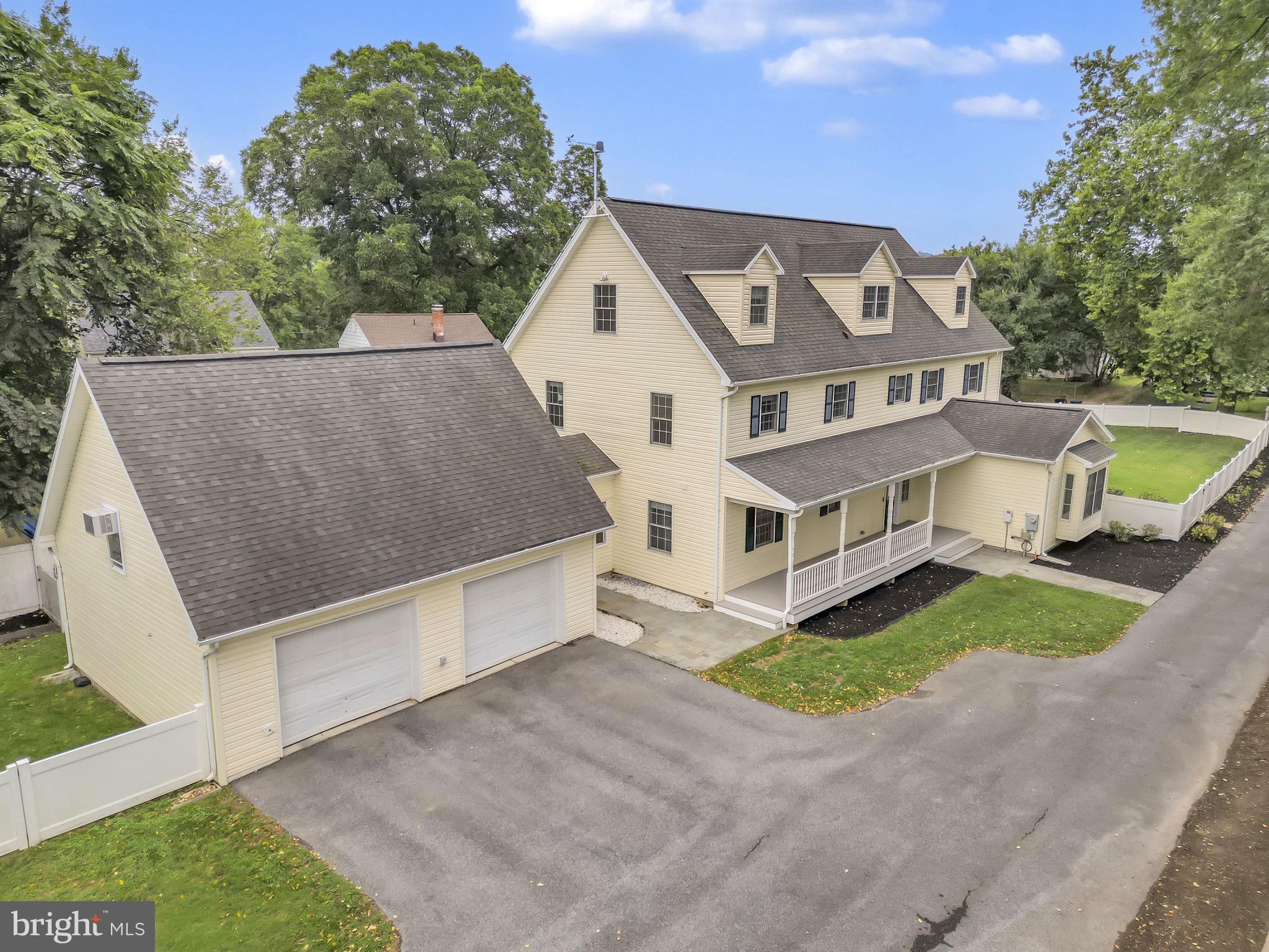 RIVERDALE PARK - Residential