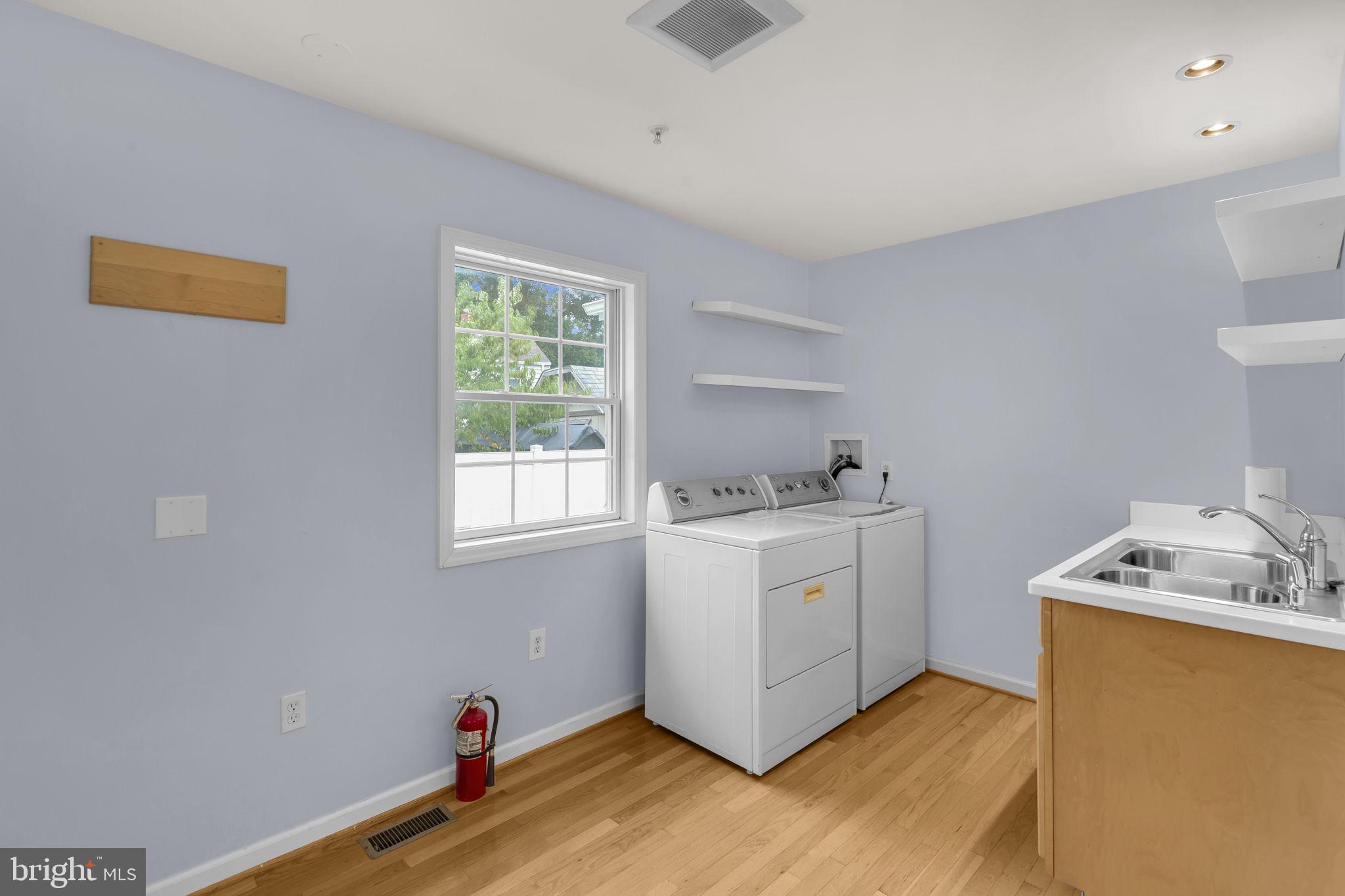 RIVERDALE PARK - Residential