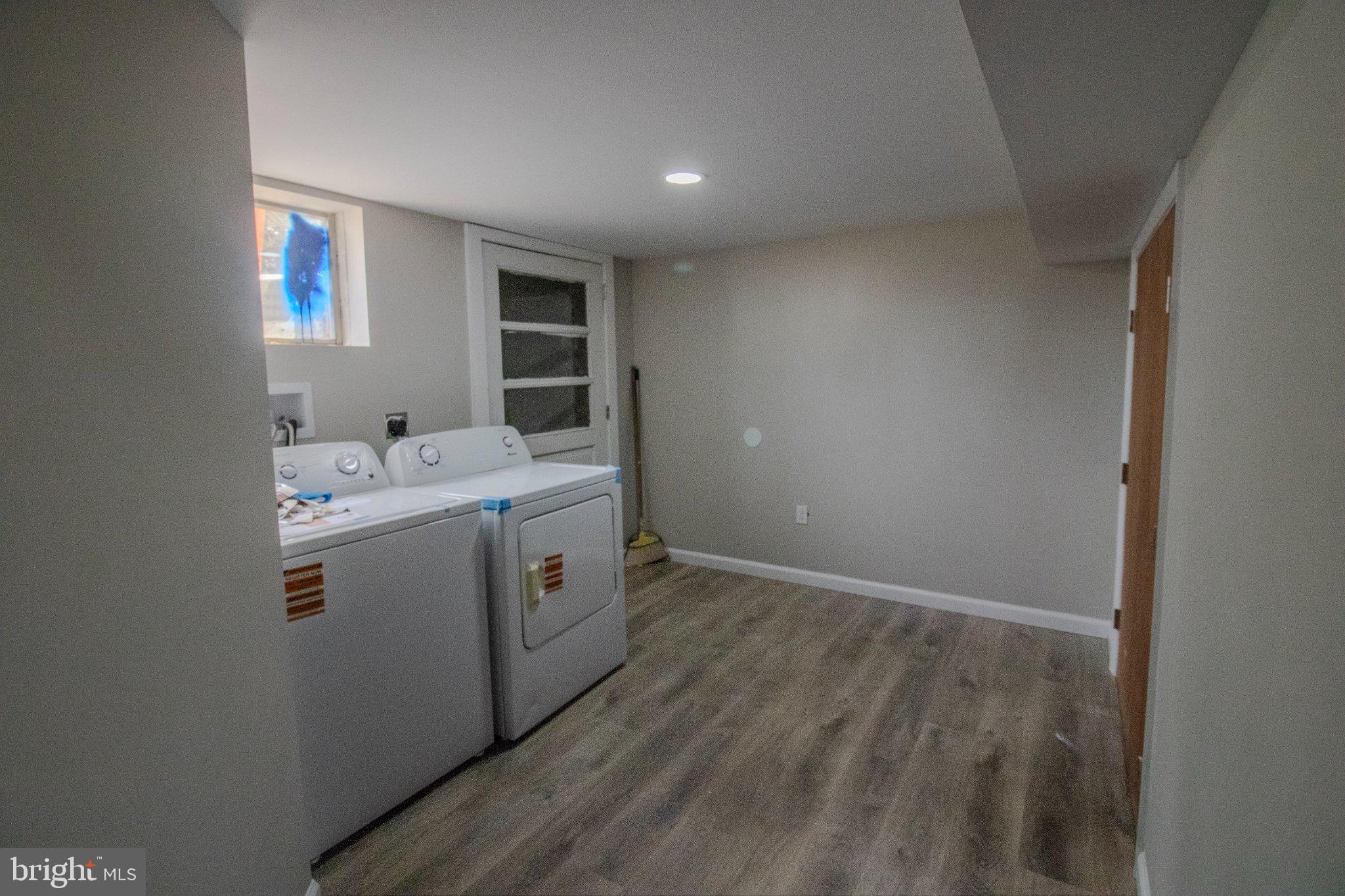 ZIGLER ESTATES - Residential