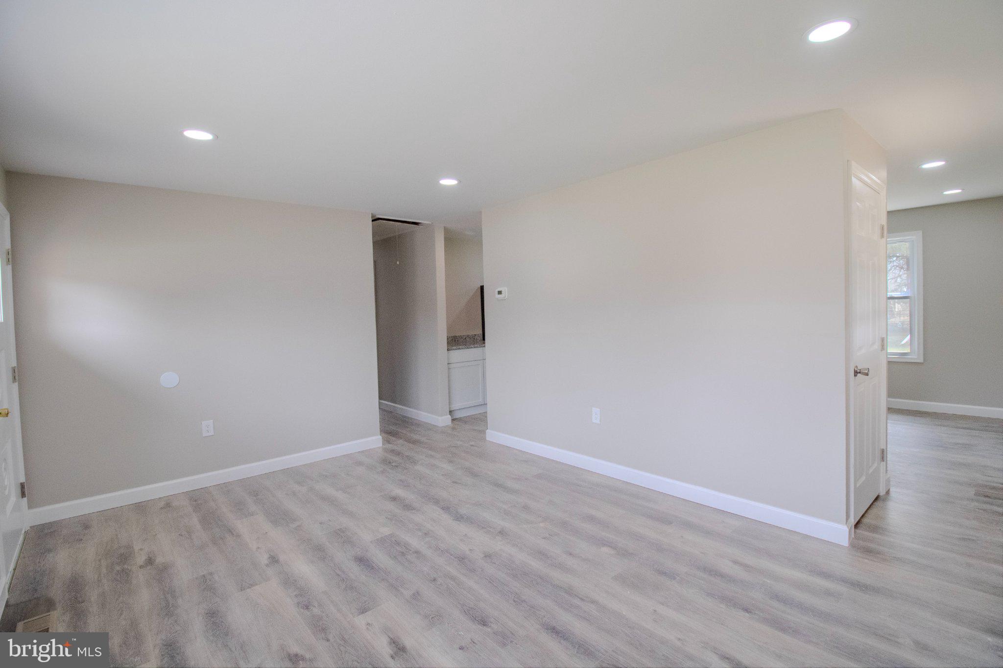 ZIGLER ESTATES - Residential