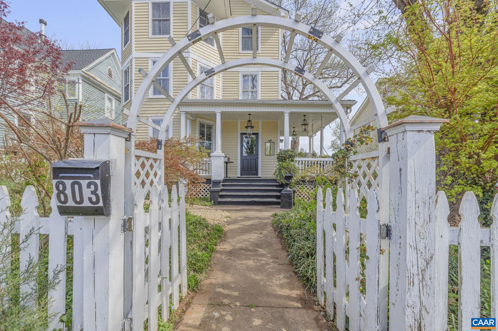 BELMONT - Residential