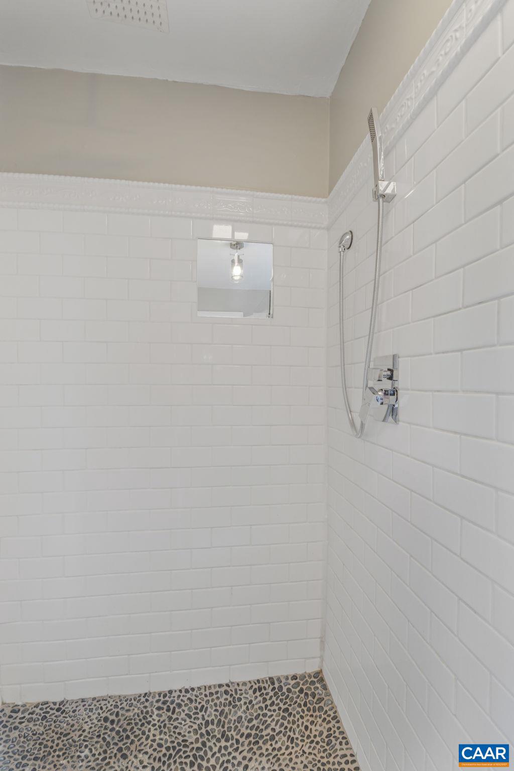 BELMONT - Residential