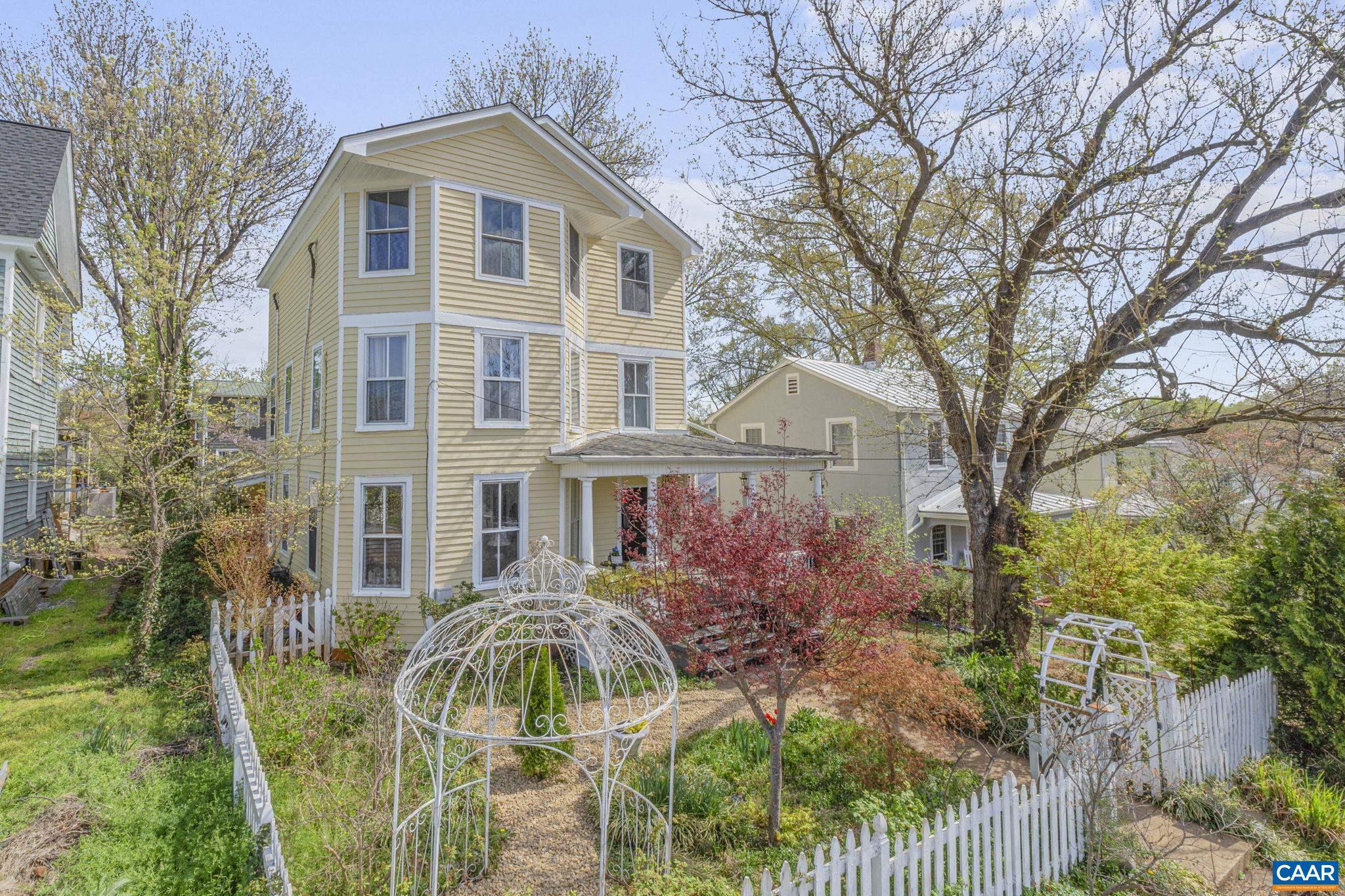 BELMONT - Residential