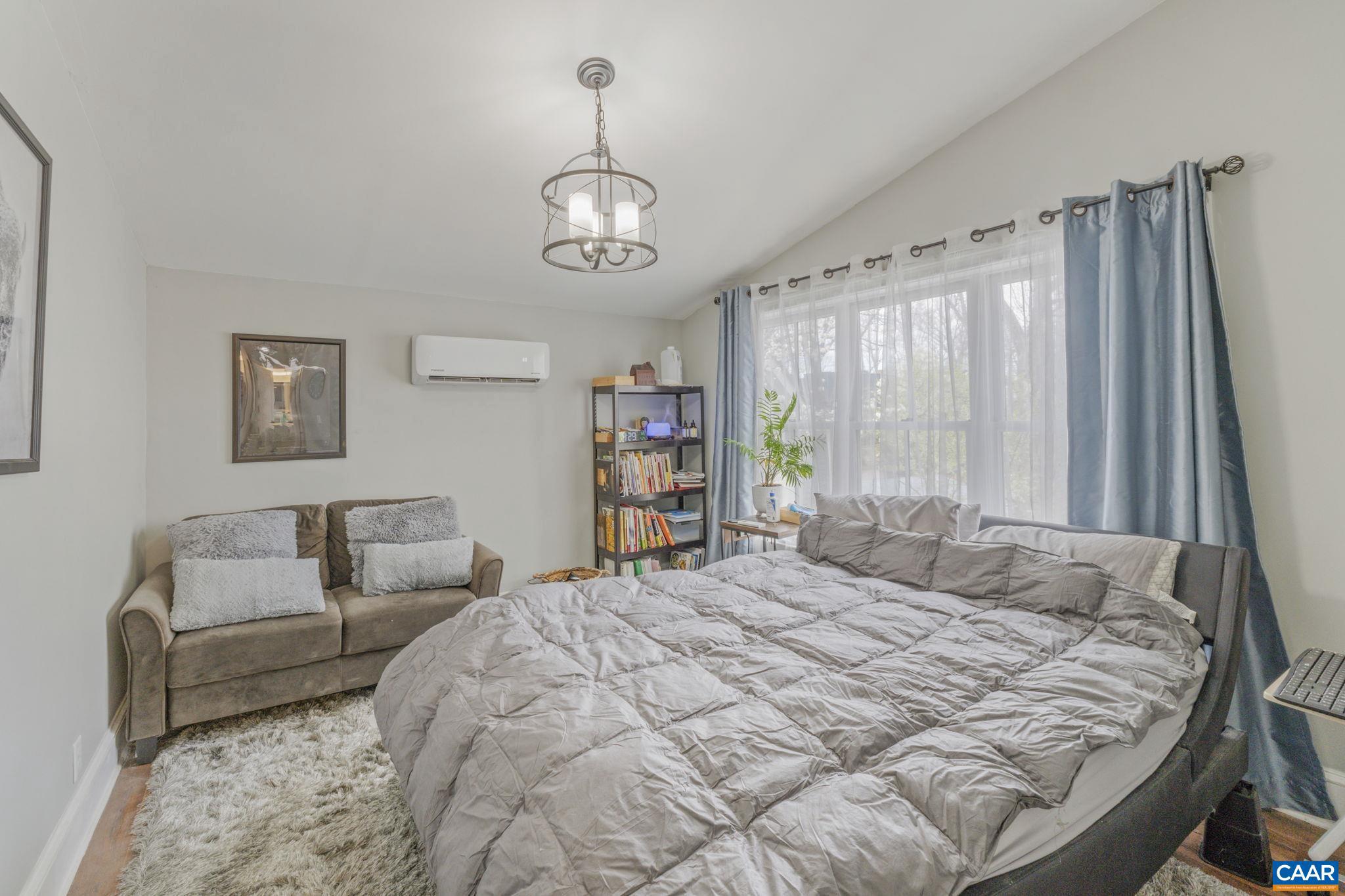 BELMONT - Residential