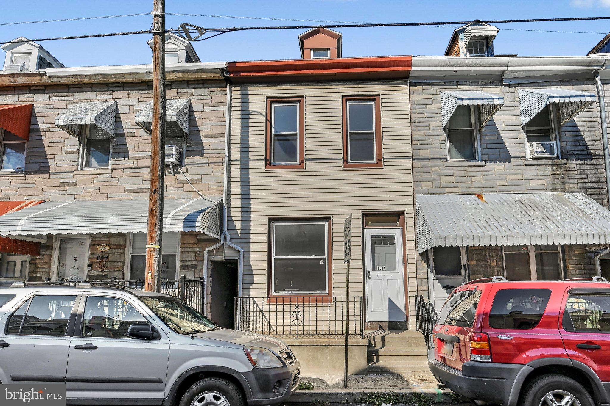 1014 MOSS STREET