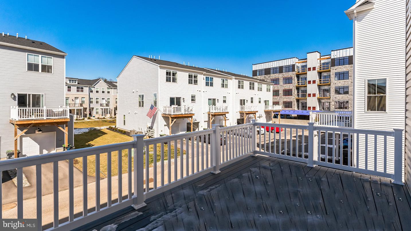 STEELPOINTE - Residential