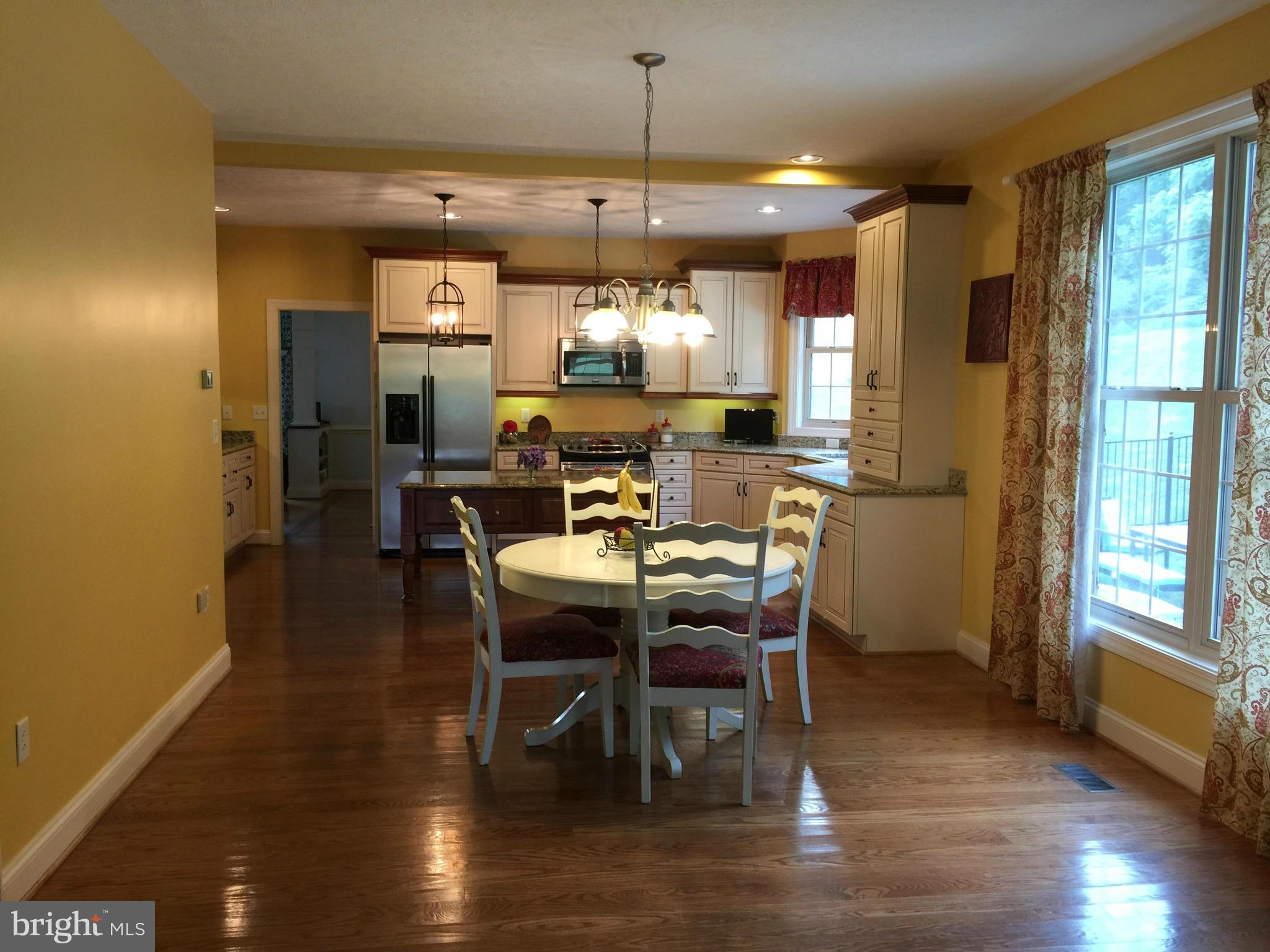 BROOKSIDE - Residential