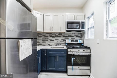 Townhouse For Sale - 2864 N Leithgow Street<br/> Philadelphia County, PHILADELPHIA, PA 19133