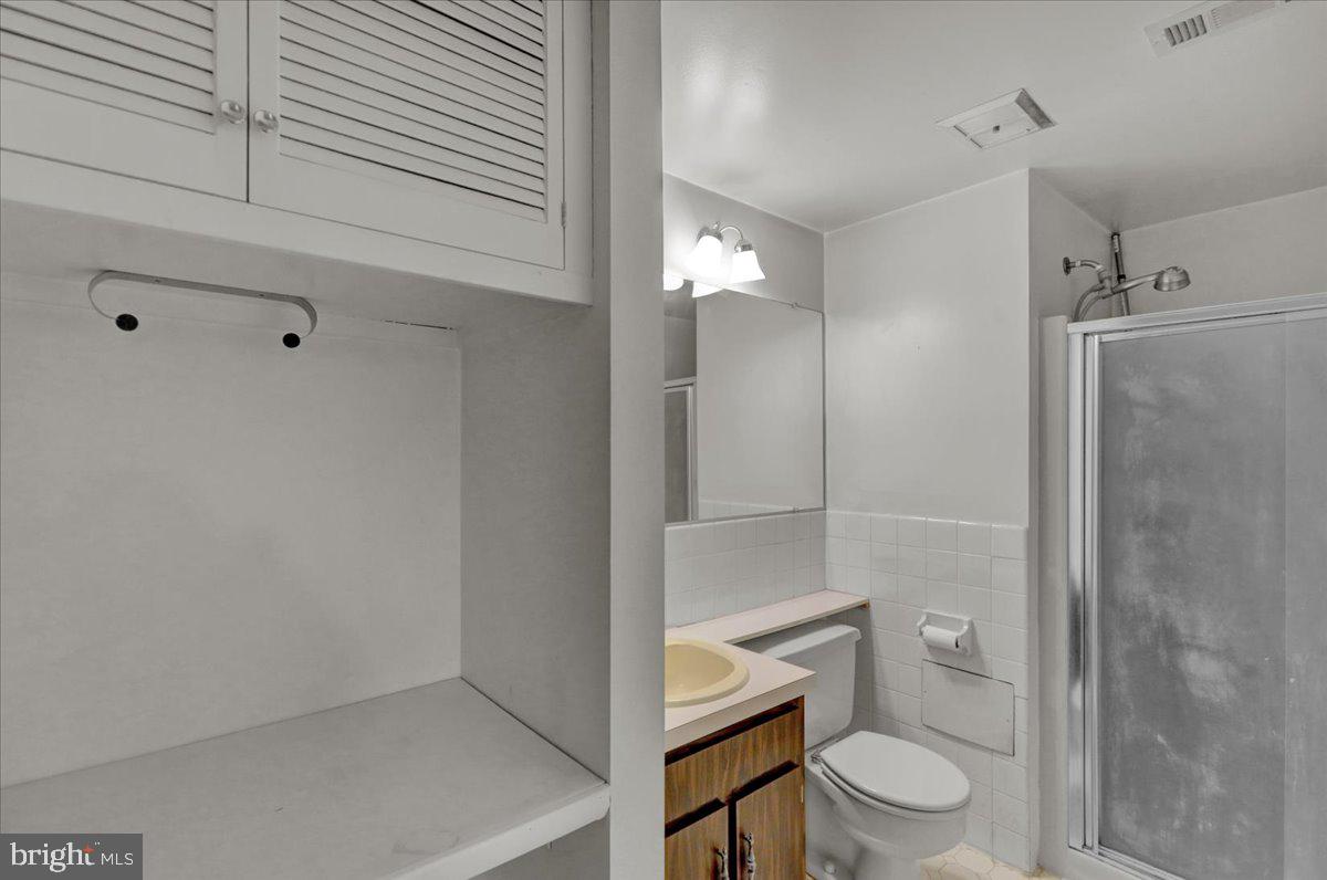 FLYING HILLS - Residential