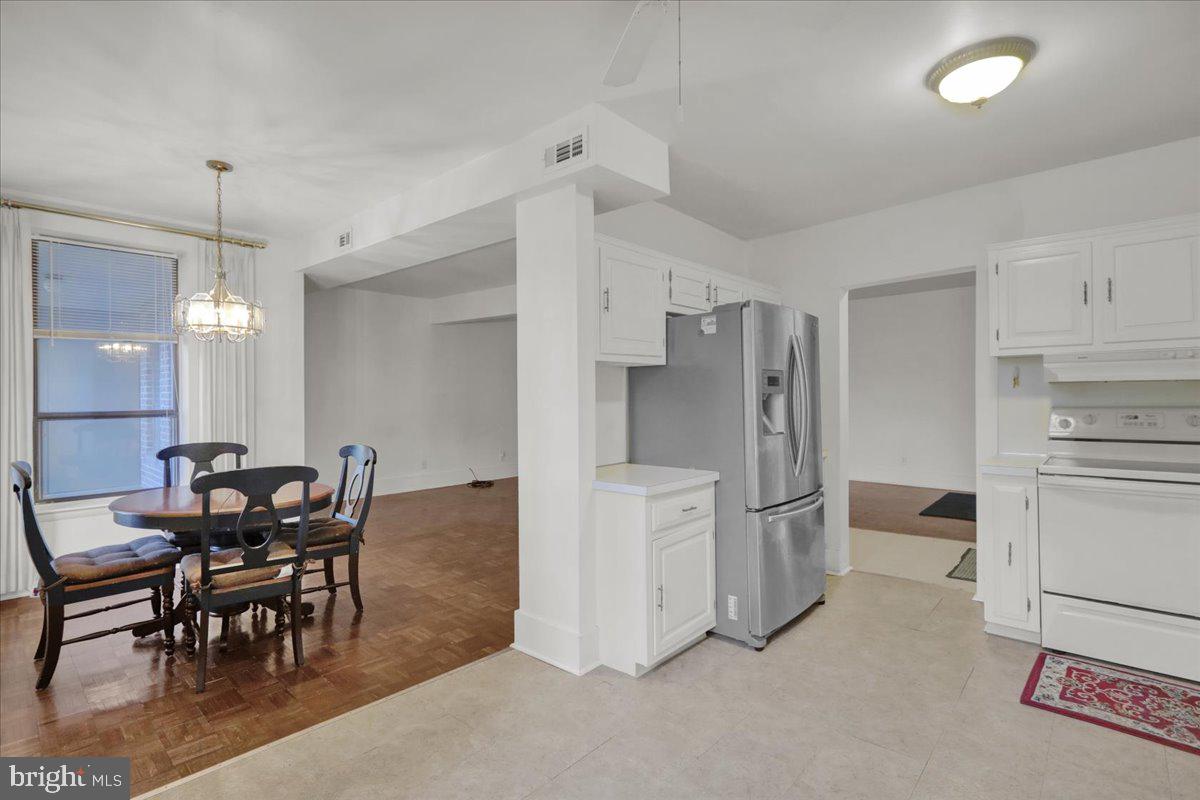 FLYING HILLS - Residential