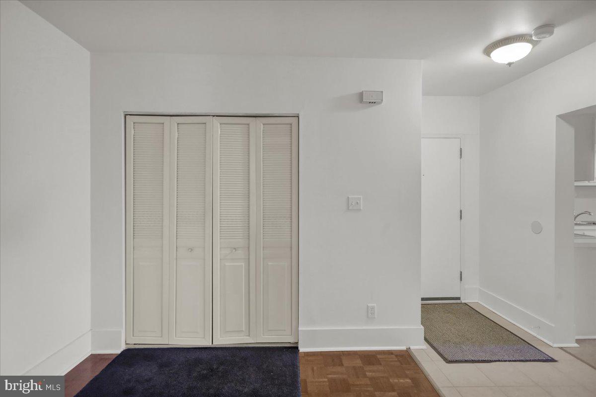 FLYING HILLS - Residential