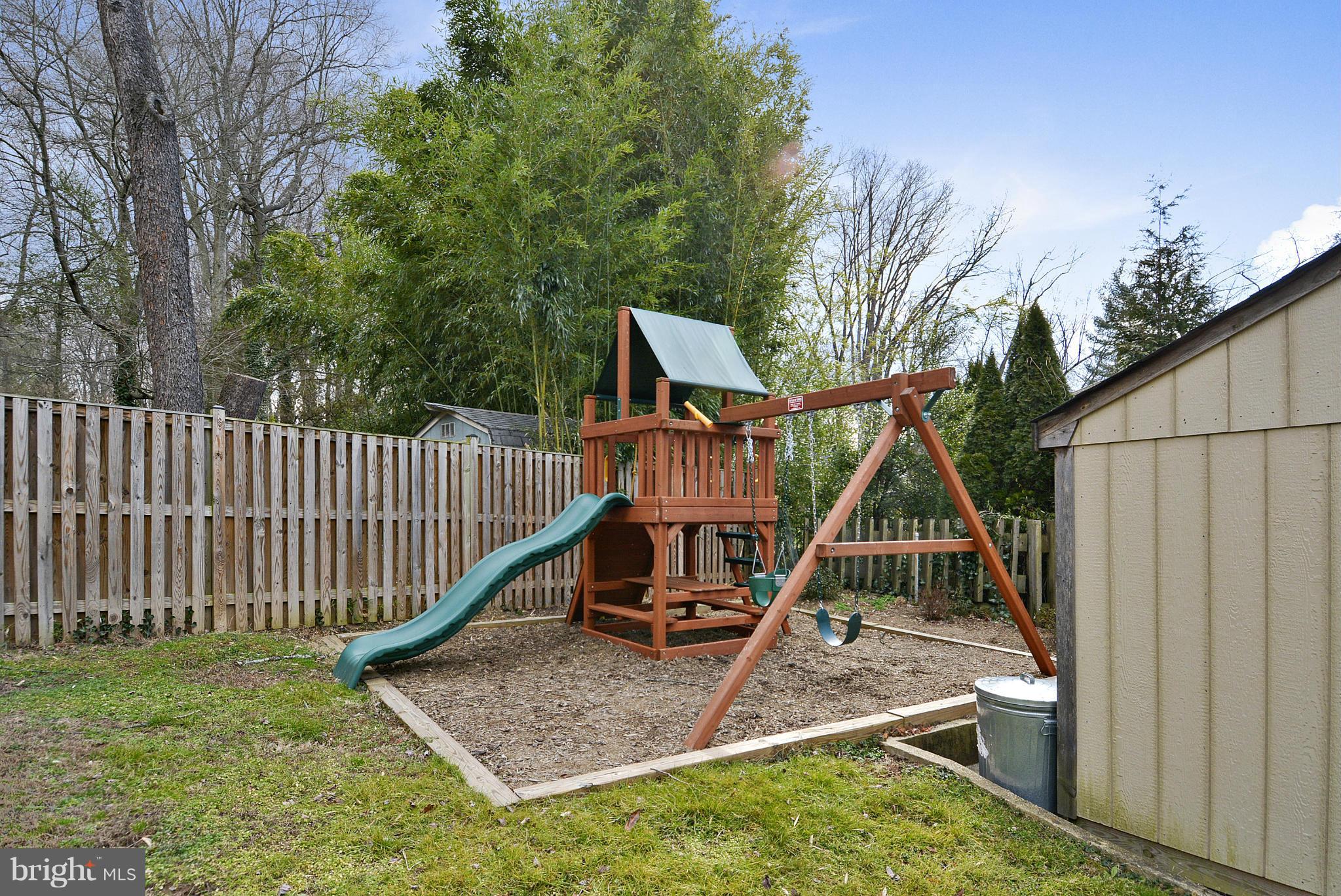 SLEEPY HOLLOW MANOR - Residential