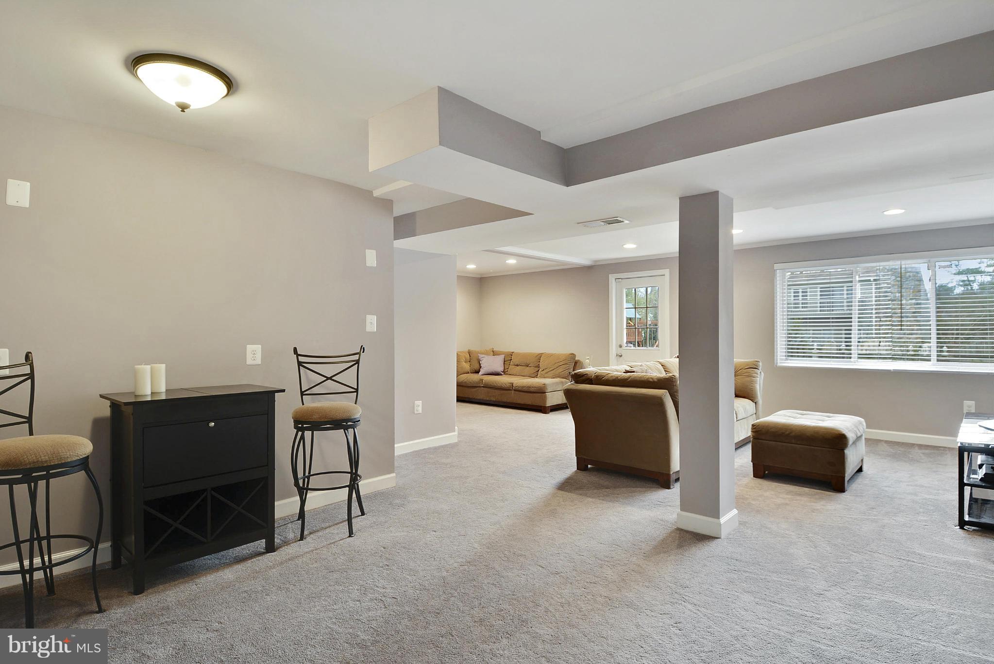 SLEEPY HOLLOW MANOR - Residential