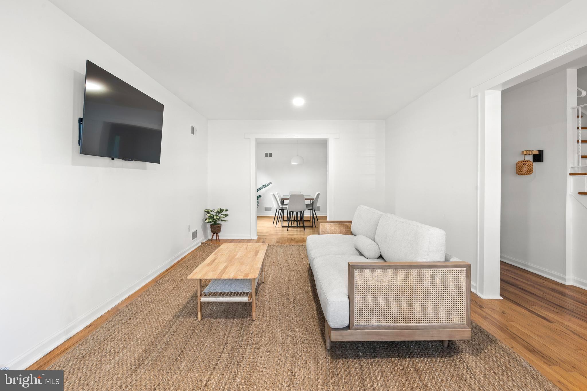 282 CLERMONT TERRACE