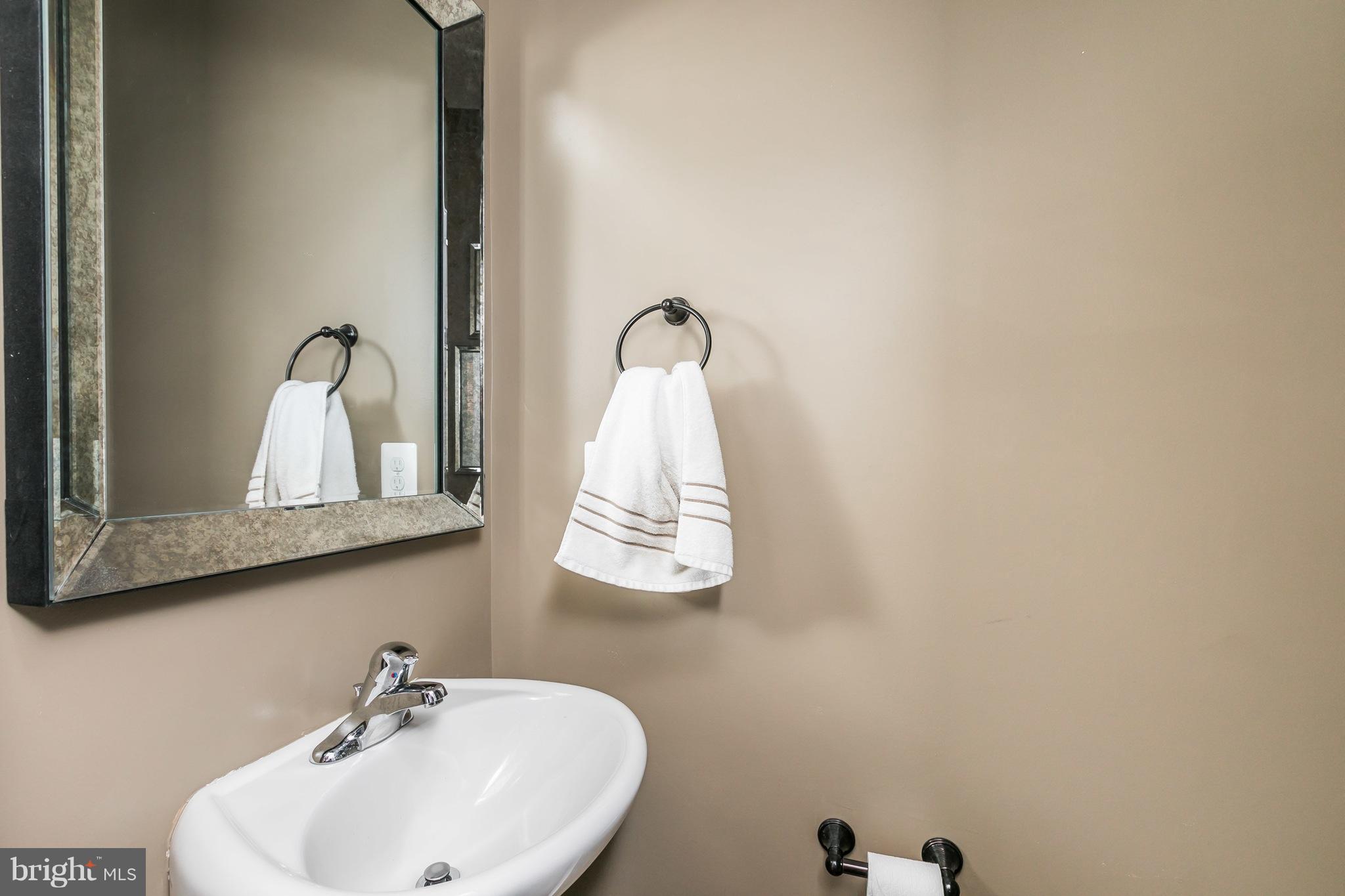 CAMDEN CROSSING - Residential