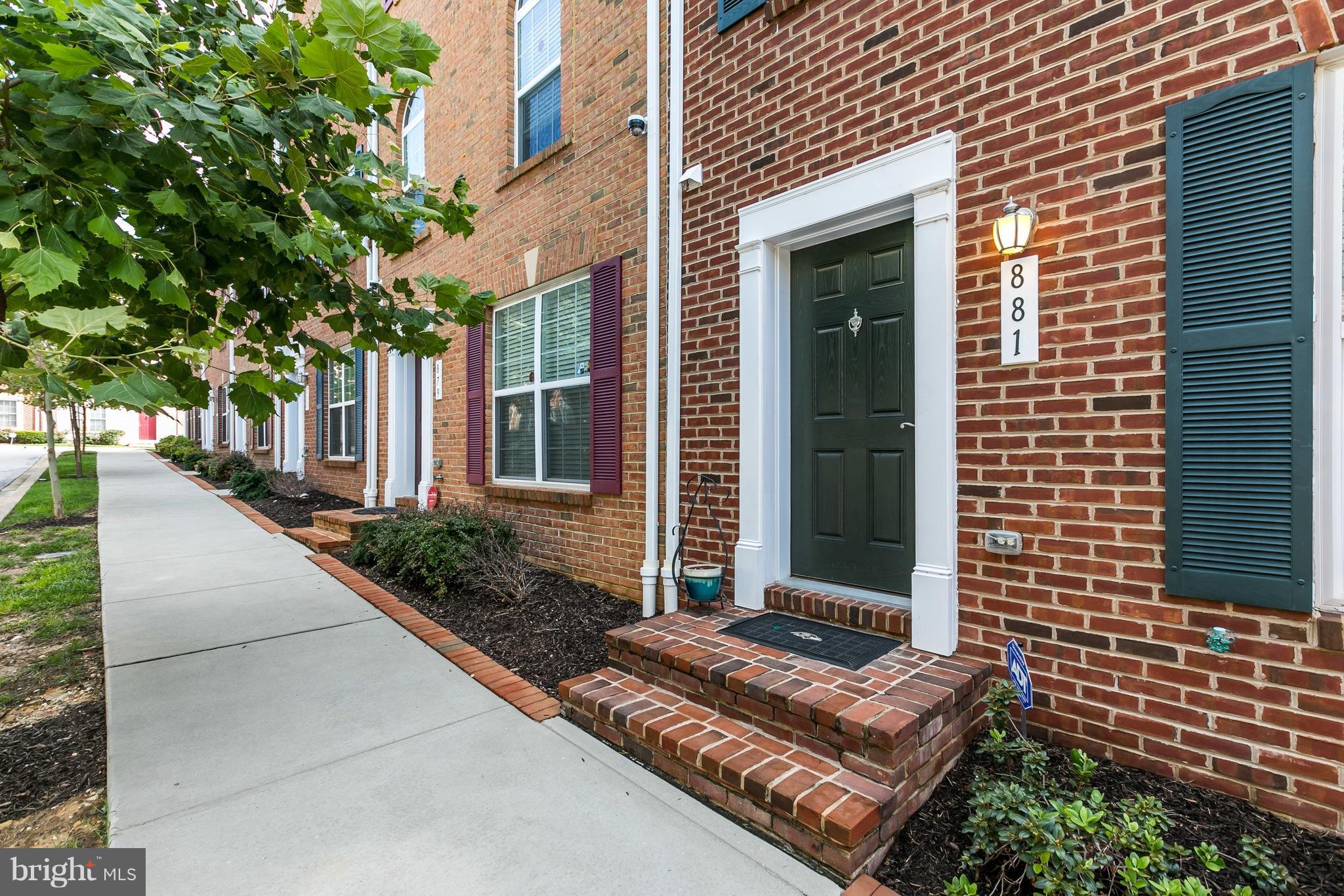 CAMDEN CROSSING - Residential