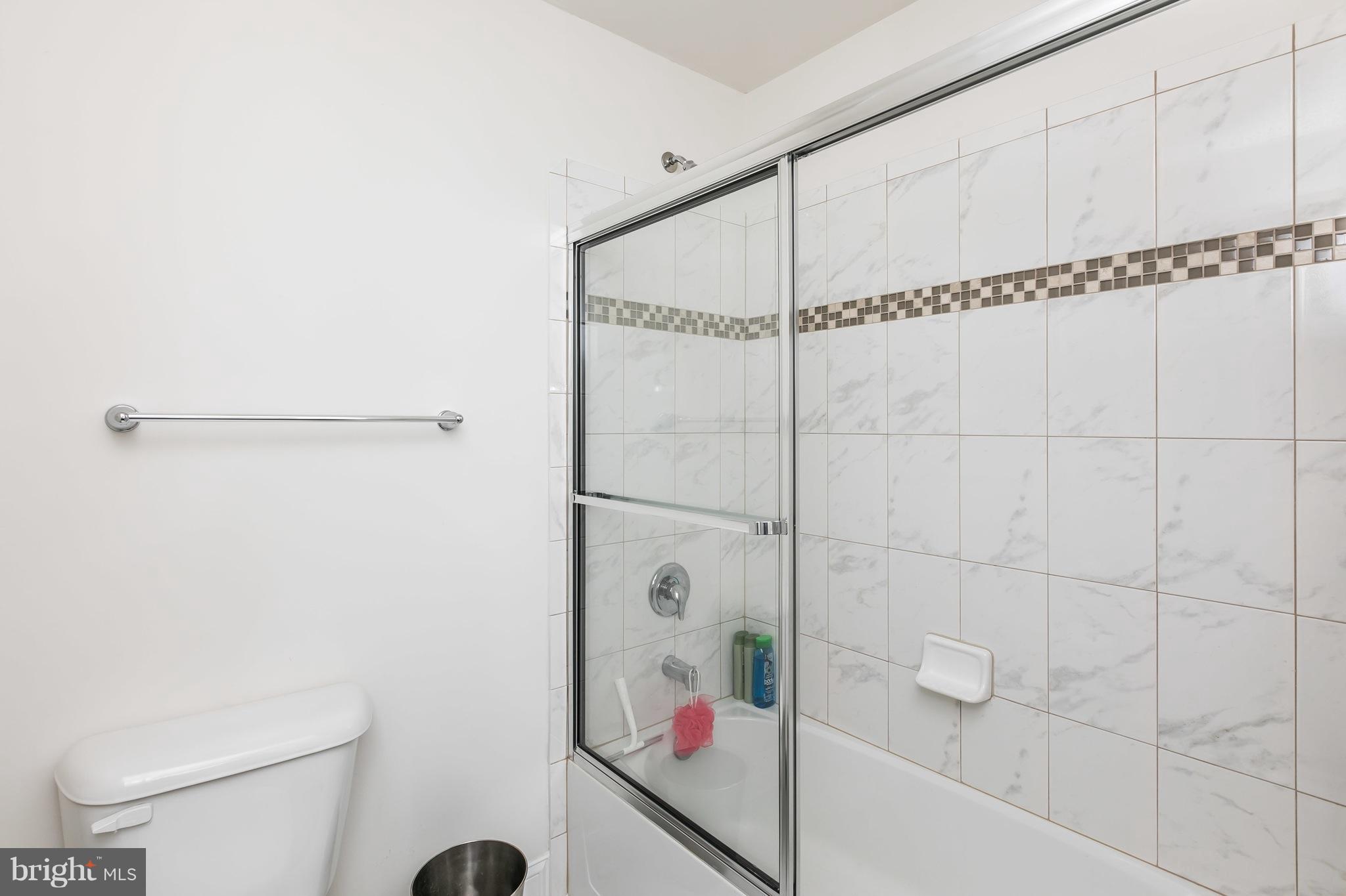 CAMDEN CROSSING - Residential