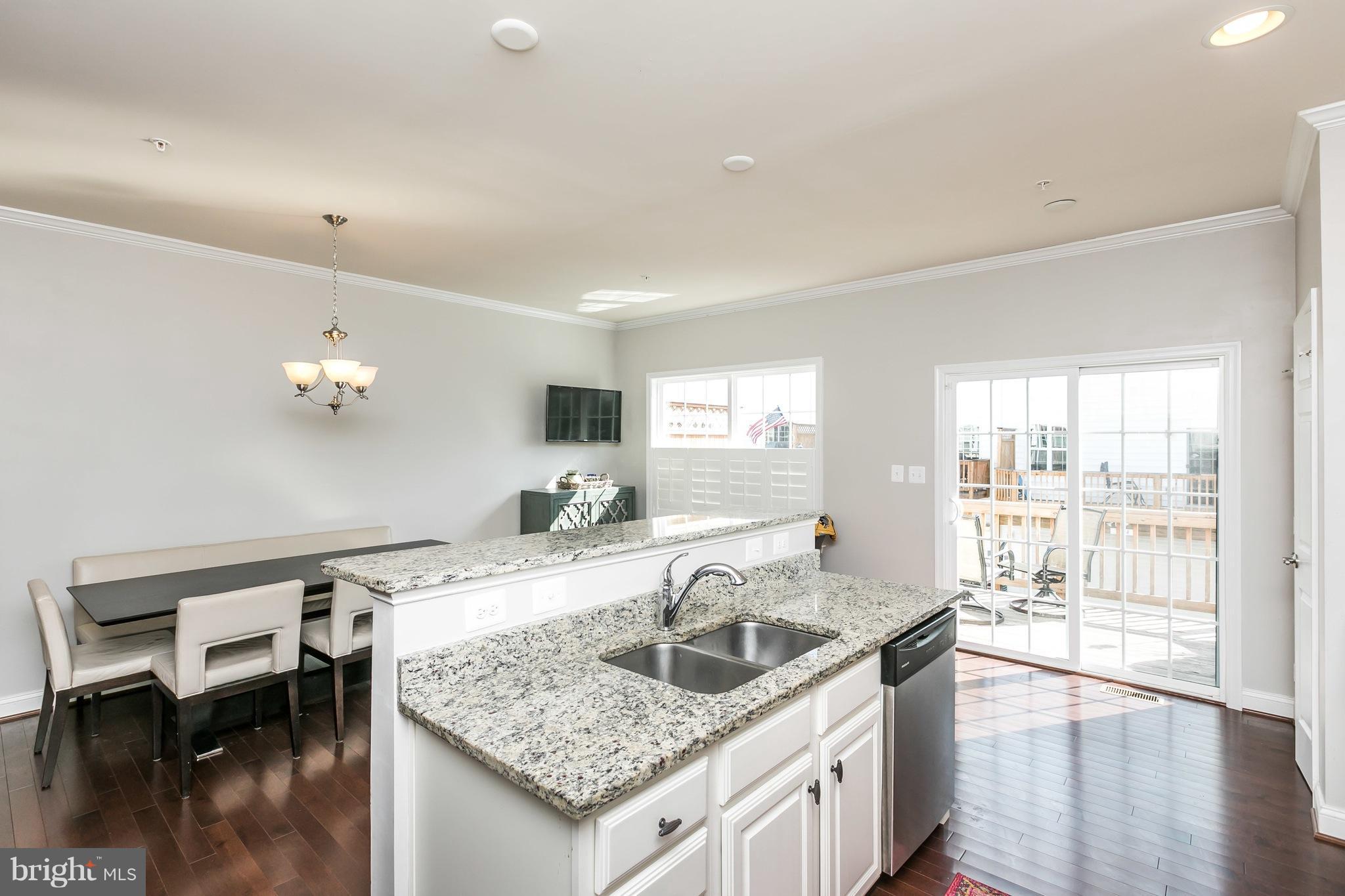 CAMDEN CROSSING - Residential