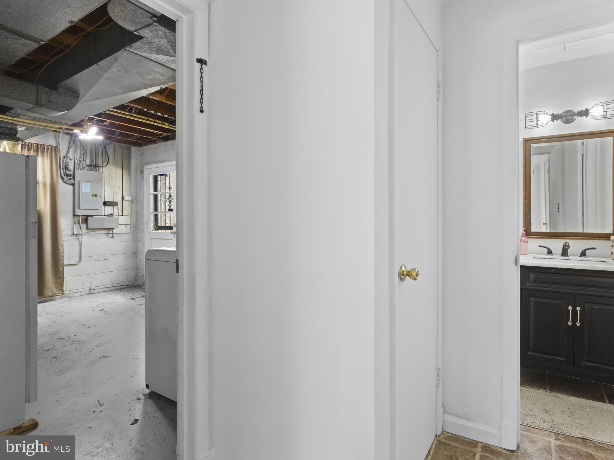 BRINKLEY MANOR - Residential