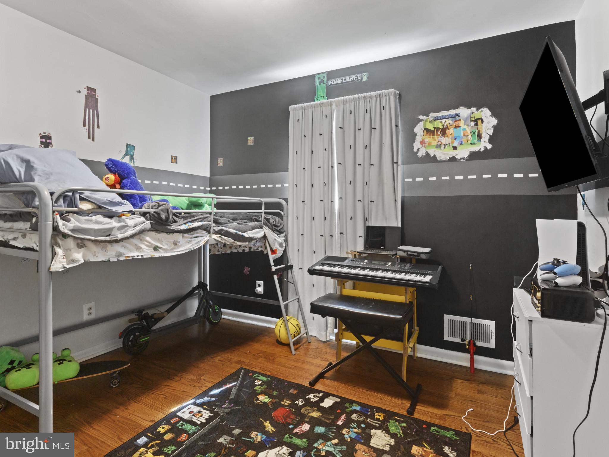 BRINKLEY MANOR - Residential