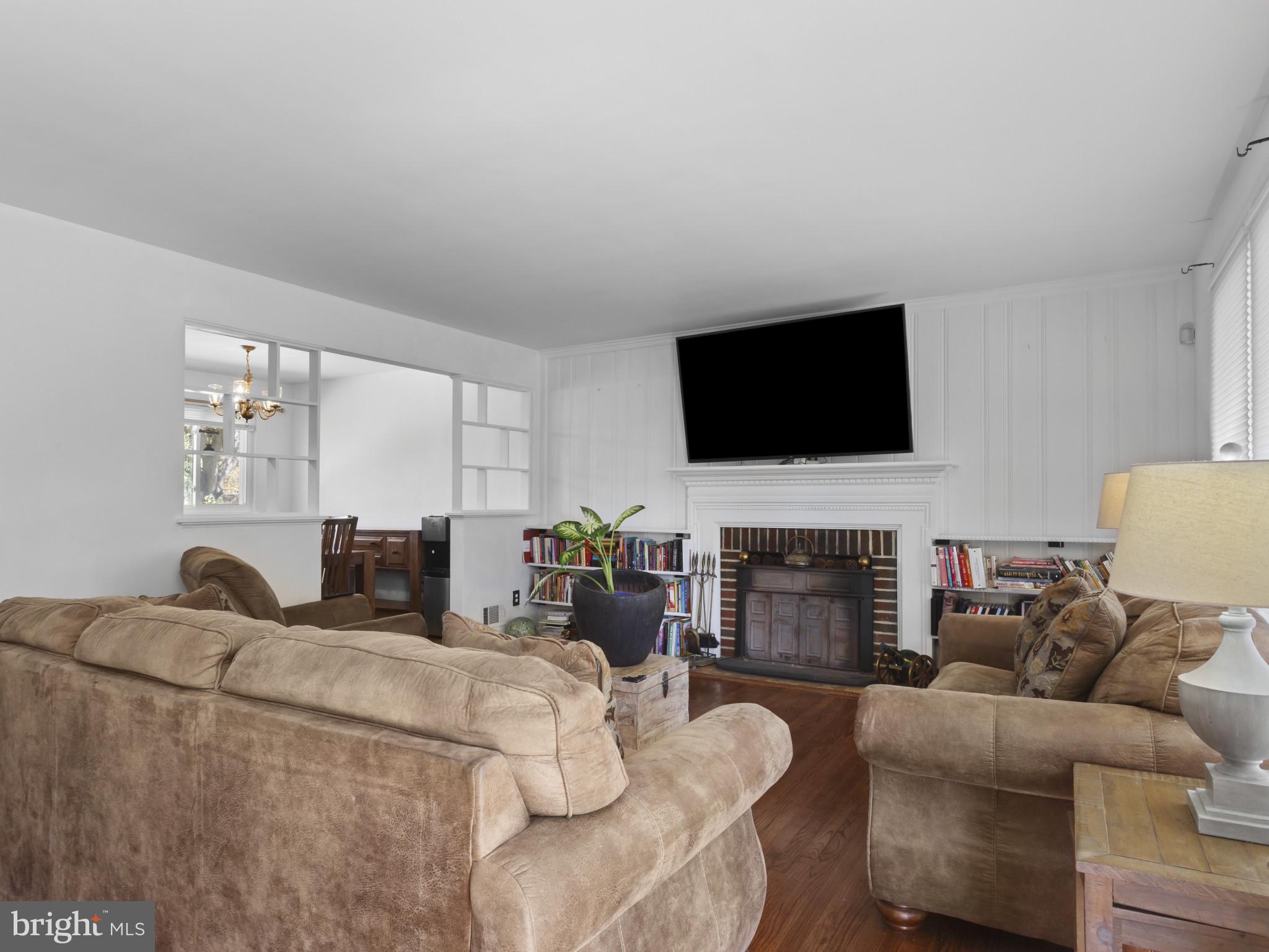 BRINKLEY MANOR - Residential