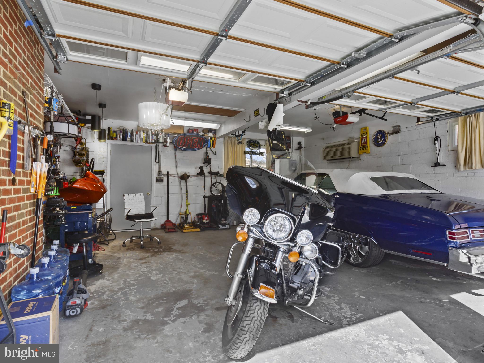 BRINKLEY MANOR - Residential