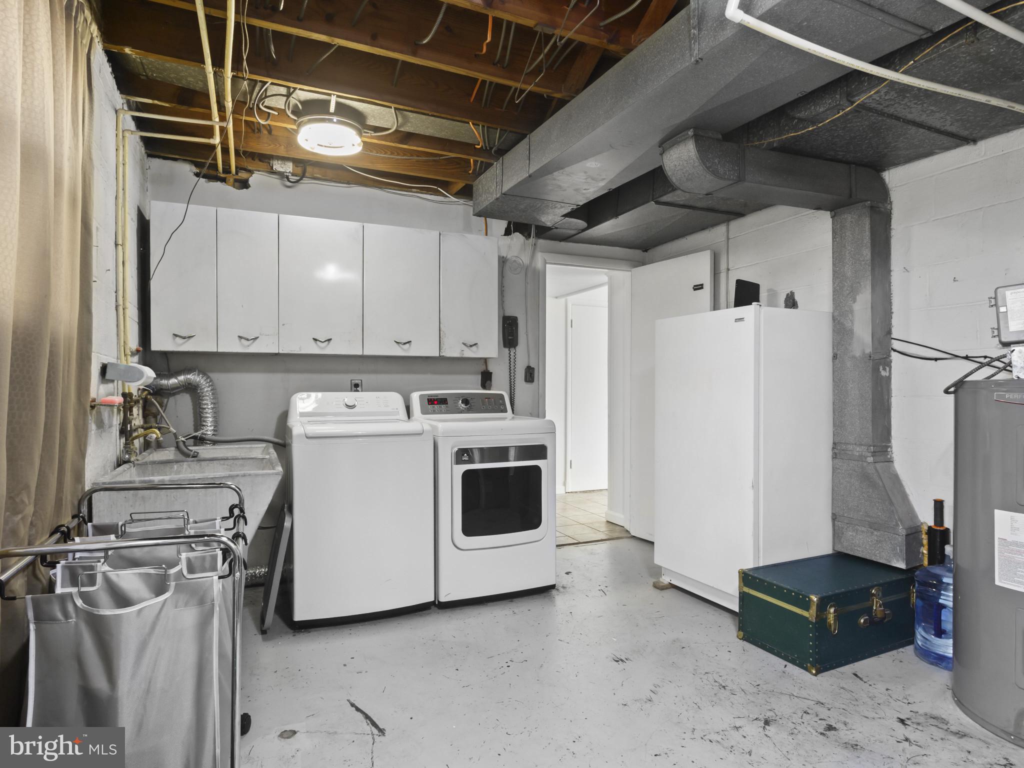 BRINKLEY MANOR - Residential