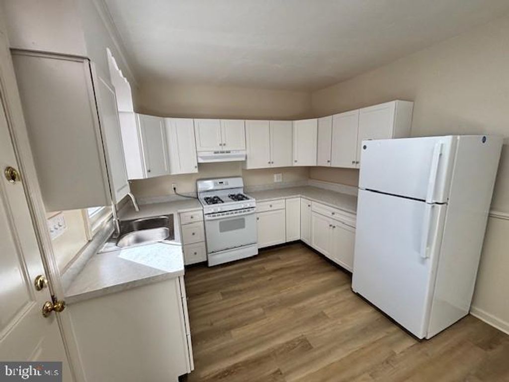 Photo of 120 N Penn Street, YORK, PA 17401 (MLS # PAYK2097188)