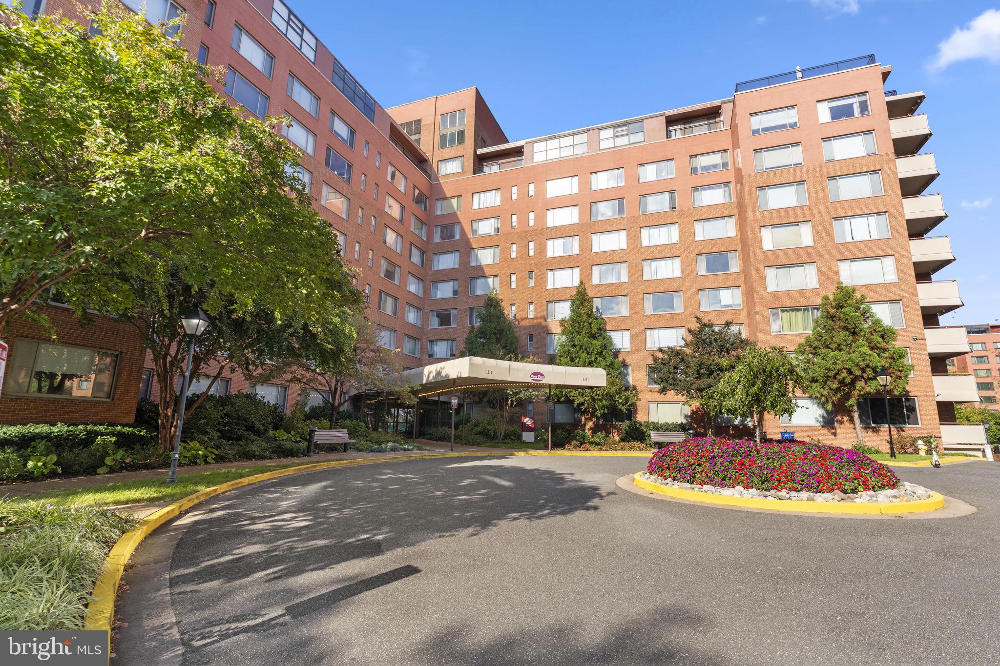 RIVER PLACE - Residential Lease