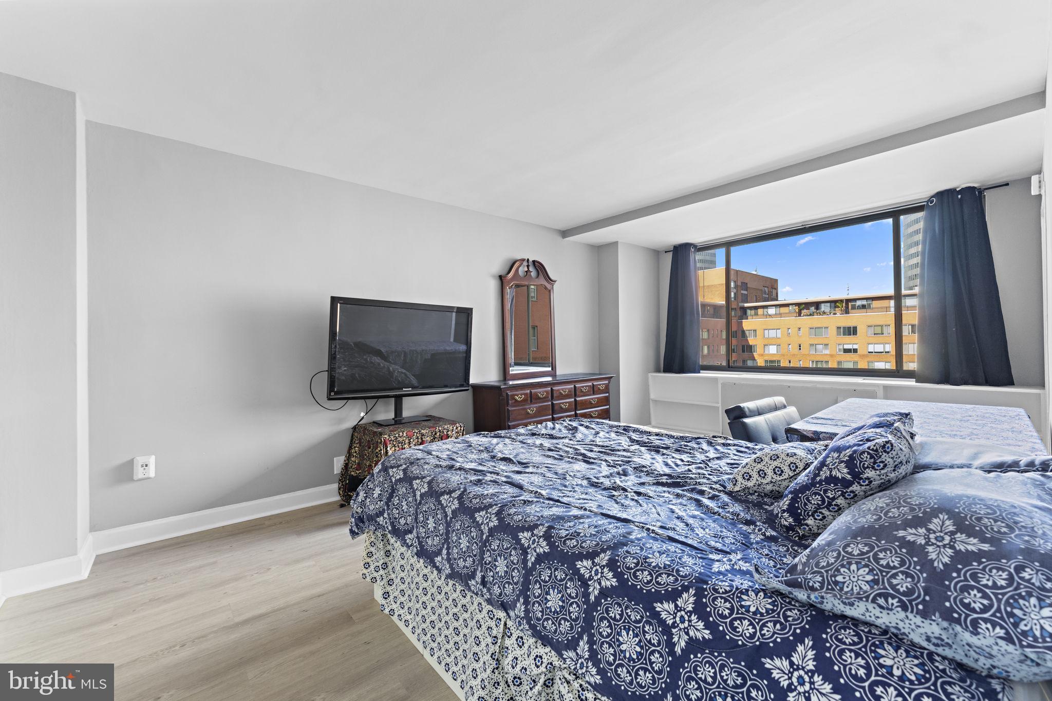 RIVER PLACE - Residential Lease